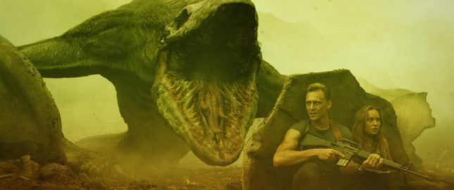 Brie Larson e Tom Hiddleston in Kong: Skull Island
