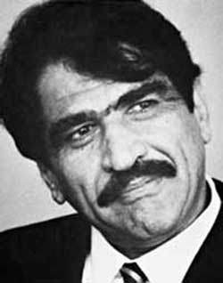 Da non confondere con l’ex vice ministro dell’Iraq di Saddam Hussein , TARIK AZIZ è un poeta kurdo che vive in Italia. Noto con lo  pseudonimo di “Khabat” (lotta) è […]
