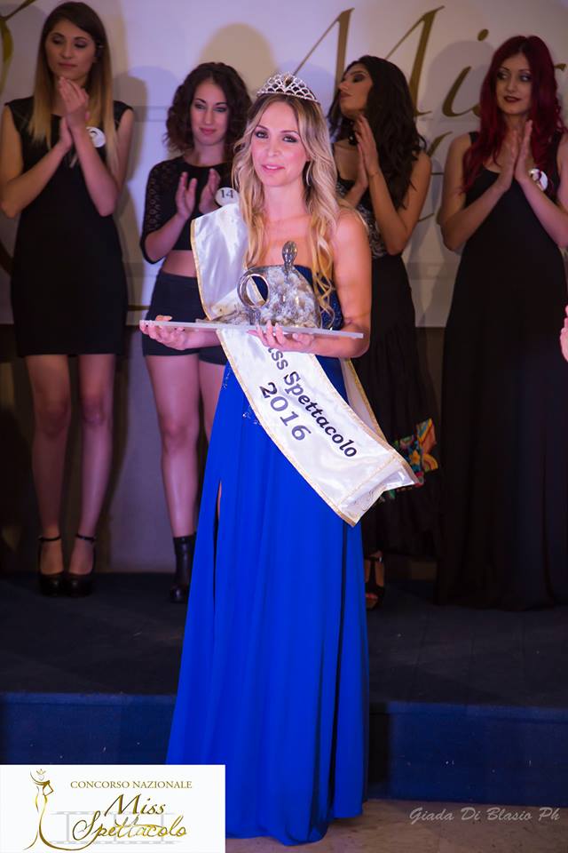 Rachele Cerilli Rachele Cerilli, 25 anni di Supino in Provincia di Frosinone è la vincitrice del titolo di Miss Spettacolo 2016. E’ riuscita a conquistare il titolo nella Finale Nazionale […]