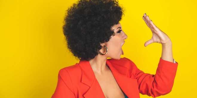 Giorgia Faraone A.K.A. Femmina è una cantante pugliese che ha appena pubblicato il suo nuovo singolo “Vienimi A Prendere”, ma noi le abbiamo fatto qualche domanda su di lei per […]