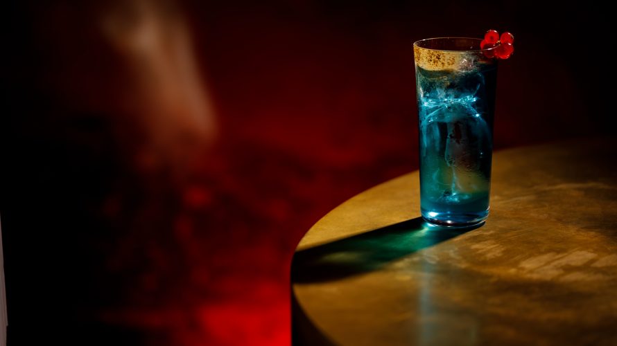 Il drink Blue-Blooded Mary è un twist, una rivisitazione in blu del classico Bloody Mary, proposto da Sabina Yausheva, nuova bar manager del DRY Milano e da poco insignita del […]