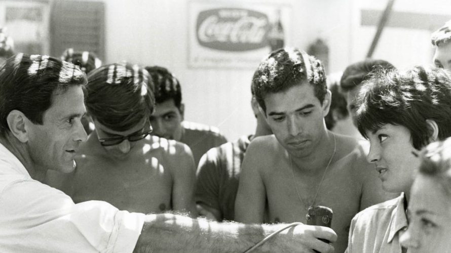 Oltre che grande poeta e altrettanto celebre regista, Pier Paolo Pasolini è stato un fine documentarista dall’occhio avanguardistico, come testimonia, tra l’altro, il Comizi d’amore firmato nel 1964 e ora edito […]