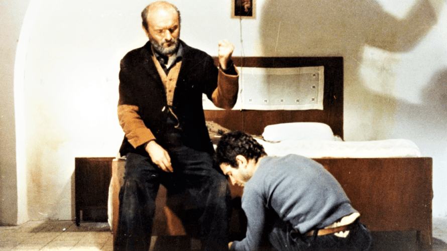 Stasera in tv su Rai Storia alle 21,10 Padre padrone, un film del 1977 scritto e diretto da Paolo e Vittorio Taviani, liberamente tratto dall’omonimo romanzo autobiografico di Gavino Ledda. […]