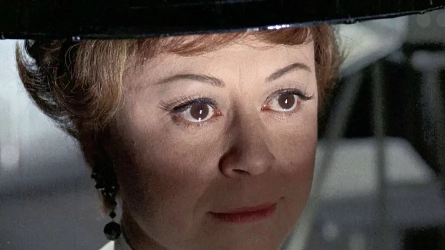 Stasera in tv su Cine34 alle 23 Giulietta degli Spiriti, un film del 1965, diretto da Federico Fellini. È il primo lungometraggio a colori del regista riminese, dopo l’episodio a […]