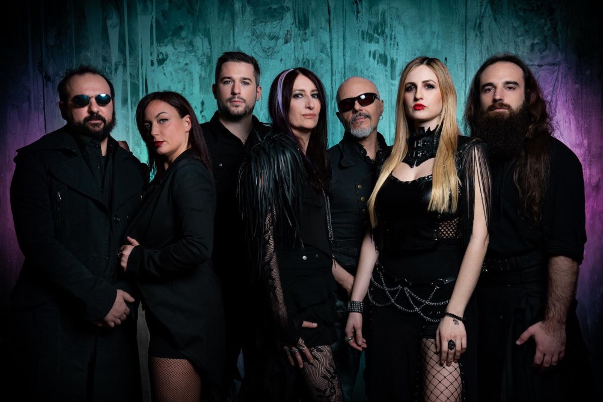 HOLY SHiRE- Fuori il nuovo album “Invincible”