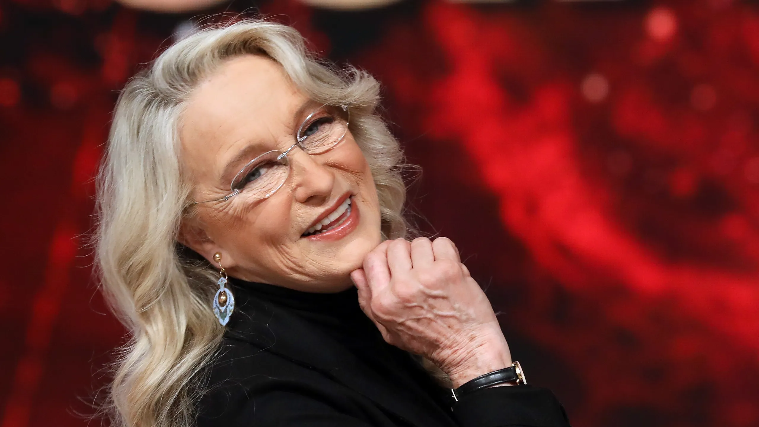 ADDIO A ELEONORA GIORGI: IL CINEMA ITALIANO PERDE UNA STELLA CHE HA BRILLATO FINO ALL’ULTIMO