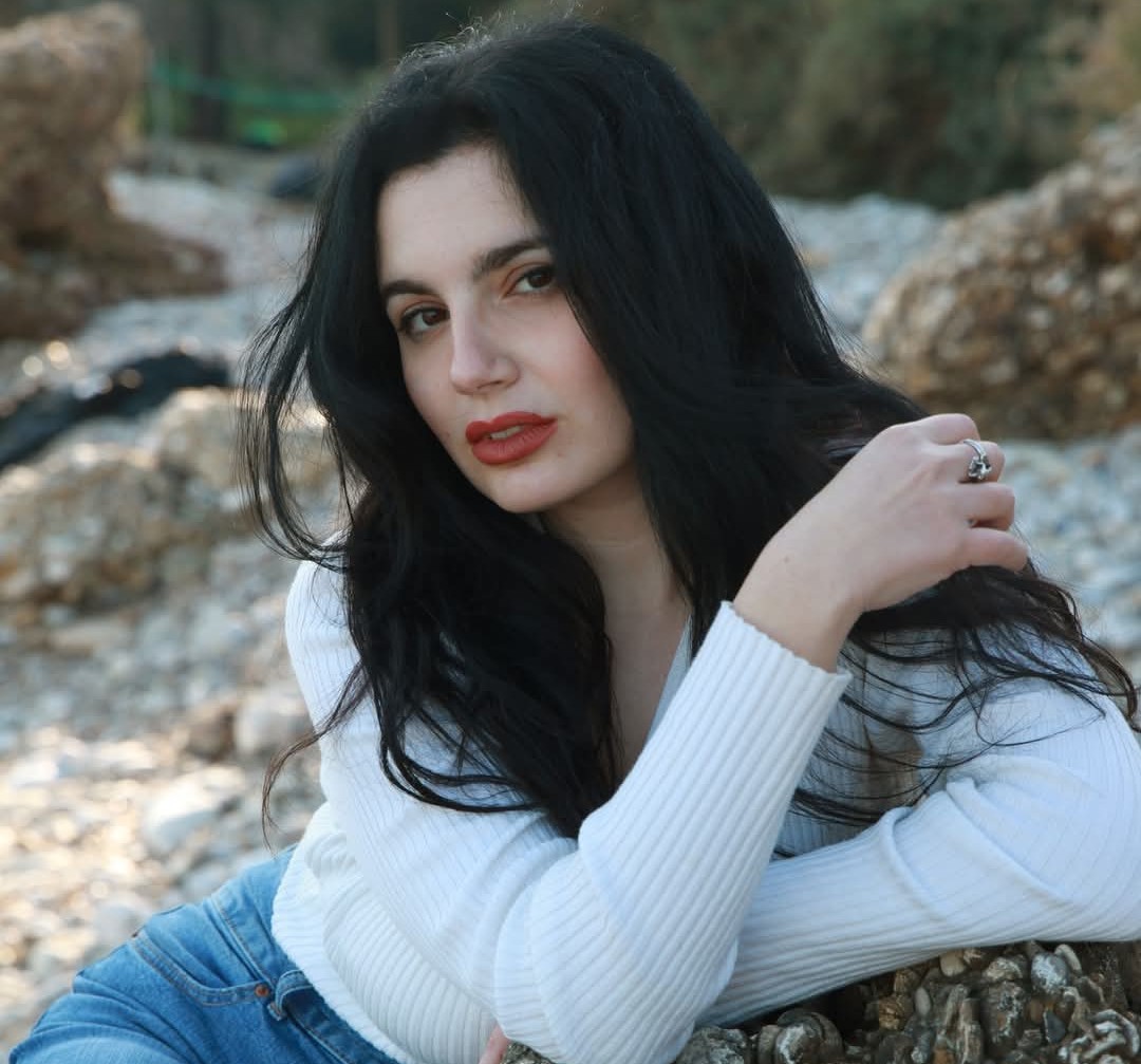 Alessandra Nepa e la poesia: “Scrivere per me è un dono della sensibilità”