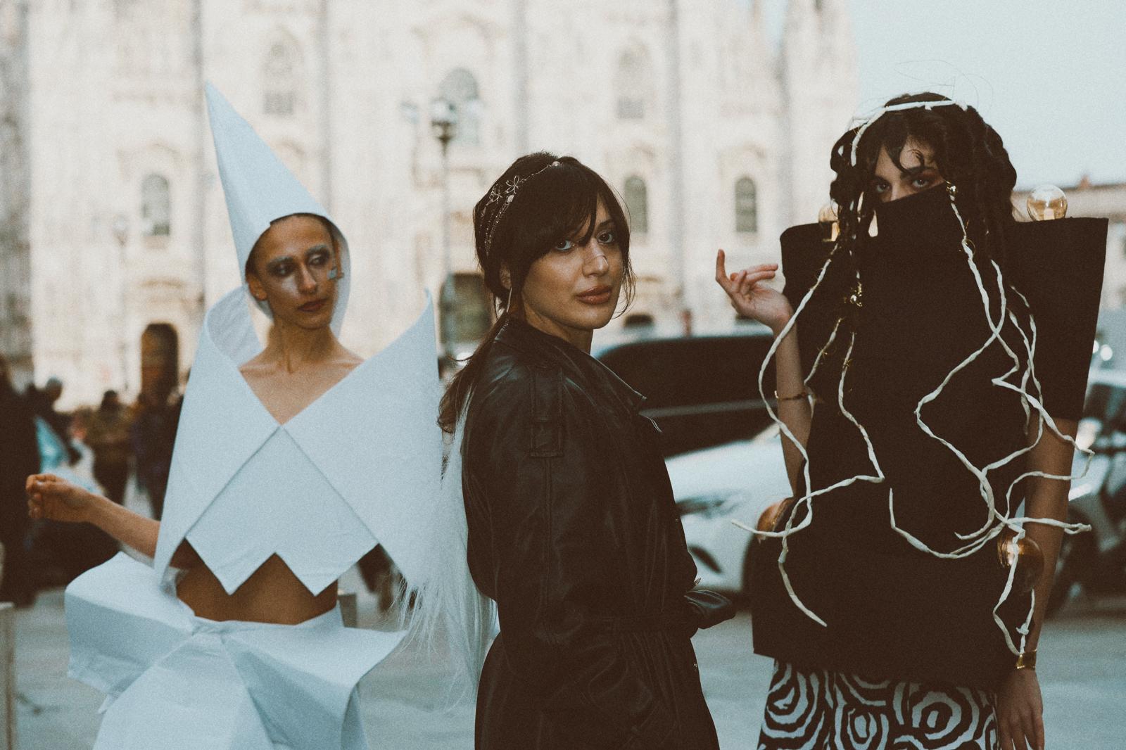 “Geometria Sacra”: Veronica Comez e il suo manifesto di moda che unisce arte, innovazione e sogni