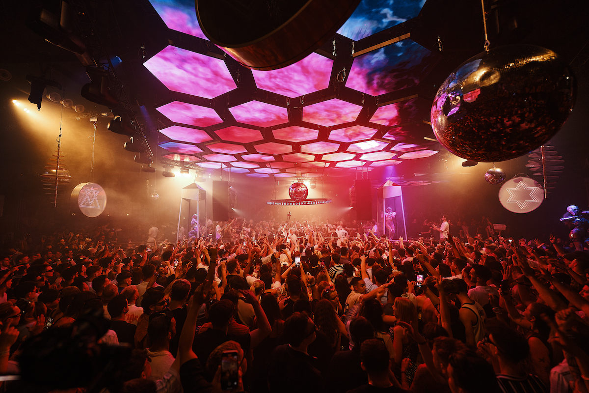 Pacha Ibiza 2025: tutti gli show di inizio stagione