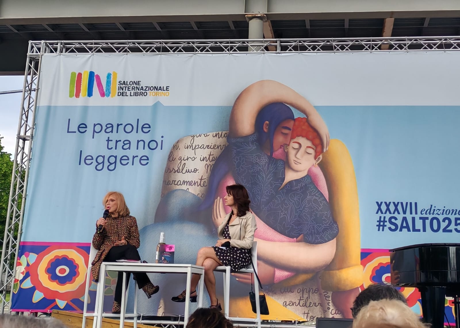 Rita Pavone L’ironia senza età e l’energia di una donna senza confini