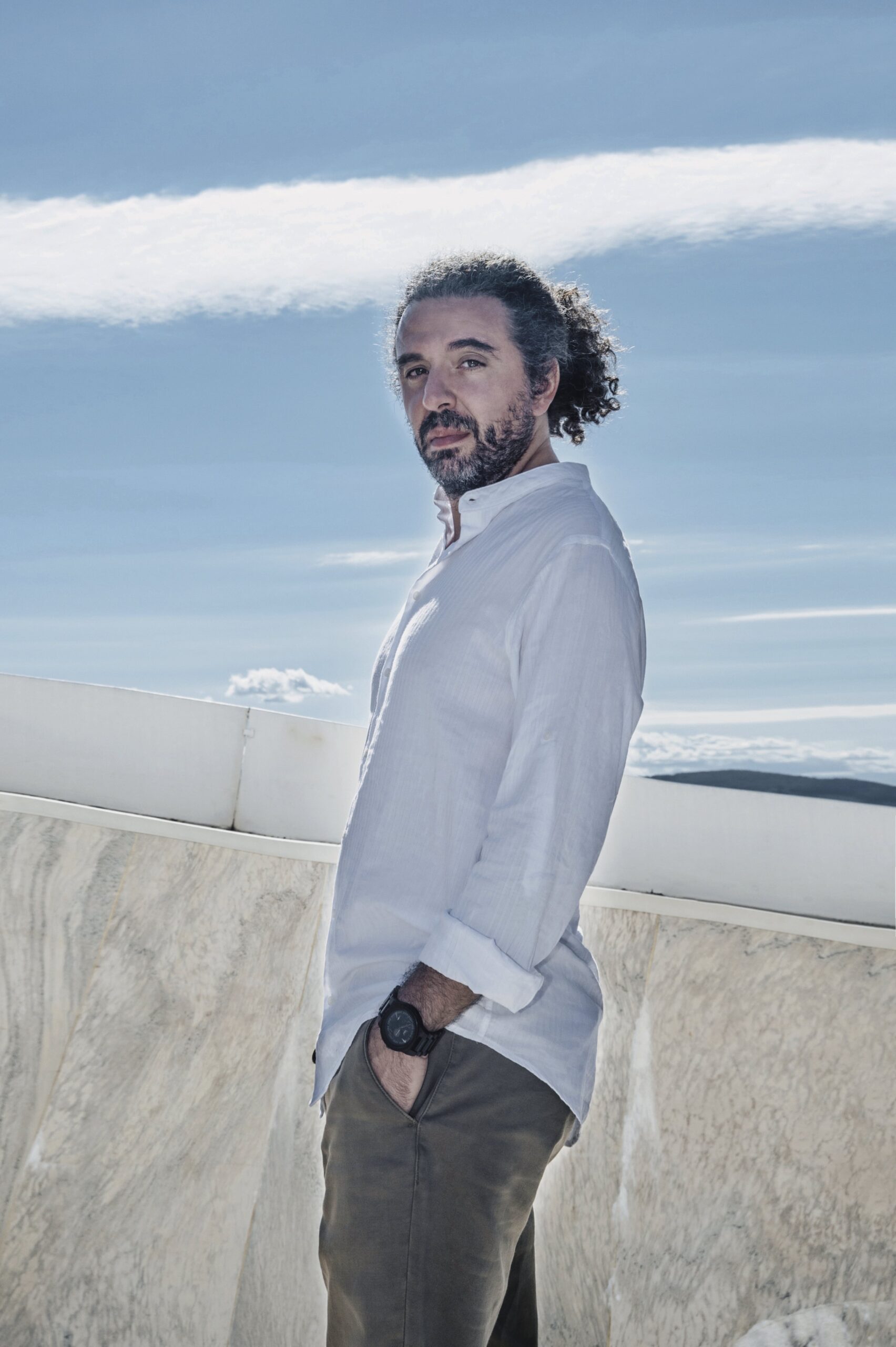 Il poliedrico Prem Gandharv porta “Bouncy Dance” in radio dal 16 maggio