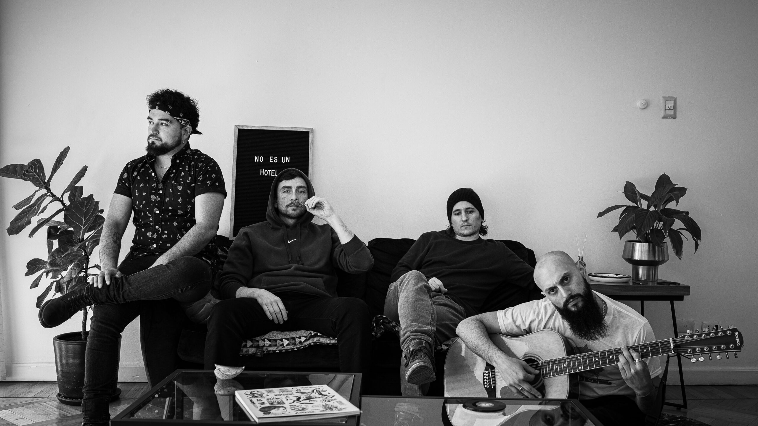 PRIMATES pubblica un nuovo album con influenze progressive rock, reggae e jazz